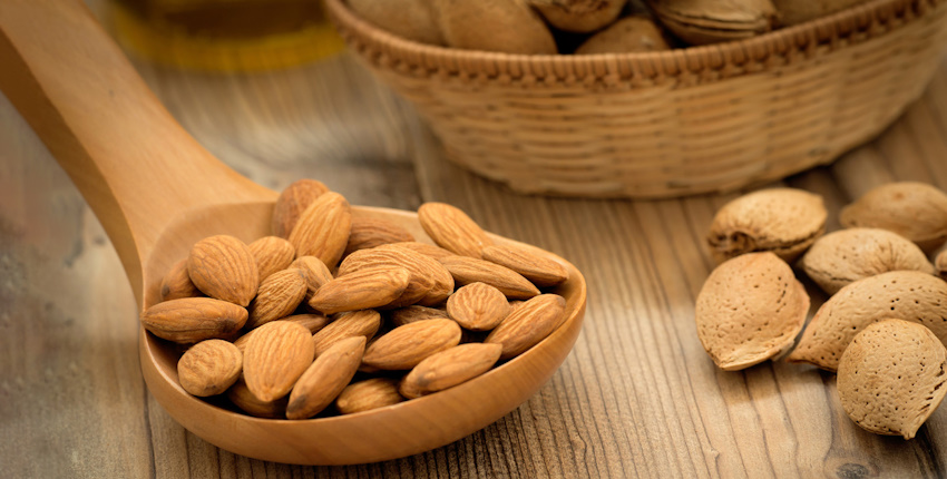 Вітамін В17 (лаетріл, амигдалин)